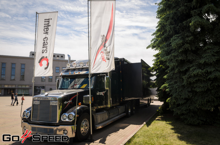 Show Car multimediju treileris noslēdz Latvijas tūri Daugavpilī 