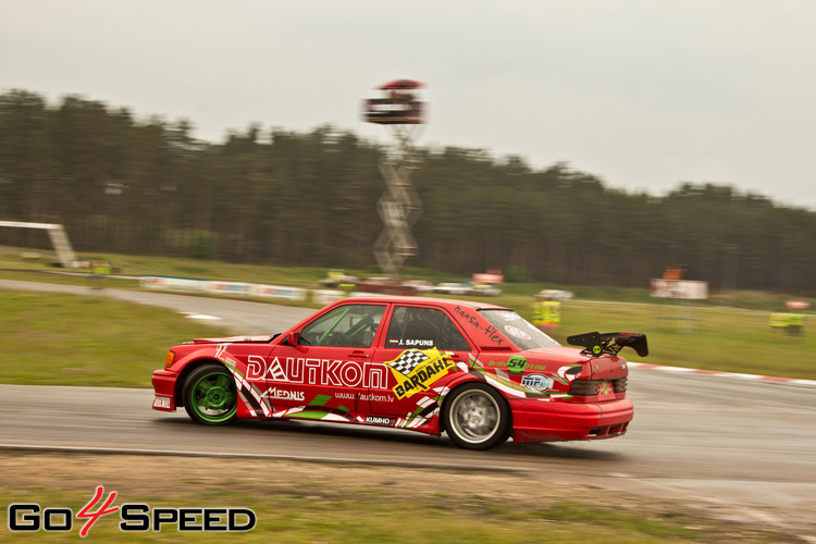 Latvijas drifta čempionāta 4.posms 333 trasē