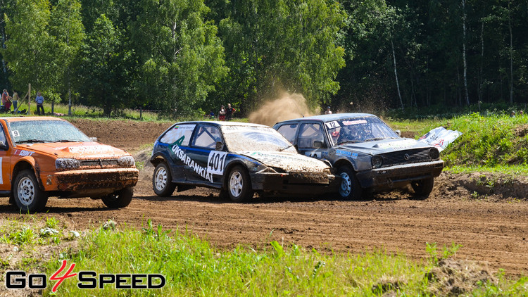 Kūleņiem bagātais autokrosa čempionāta 3. posms Vecpilī 