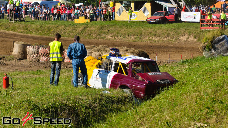 Kūleņiem bagātais autokrosa čempionāta 3. posms Vecpilī 