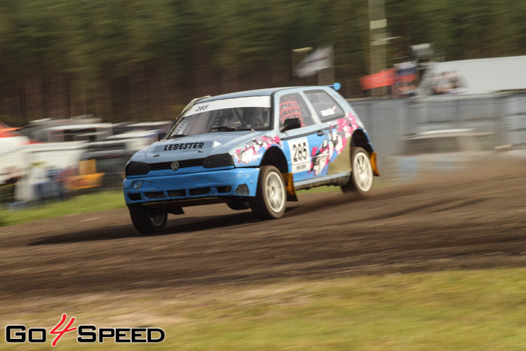 NEZ rallijkross 333 trasē