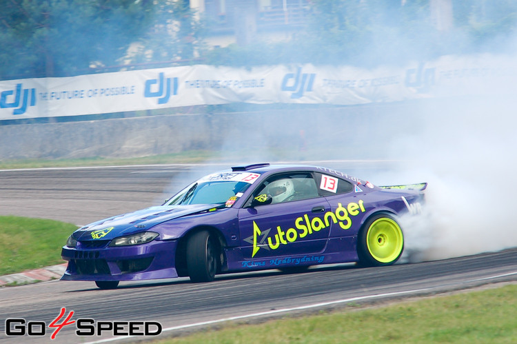 Drift Allstars treniņi un parāde Rīgas ielās 