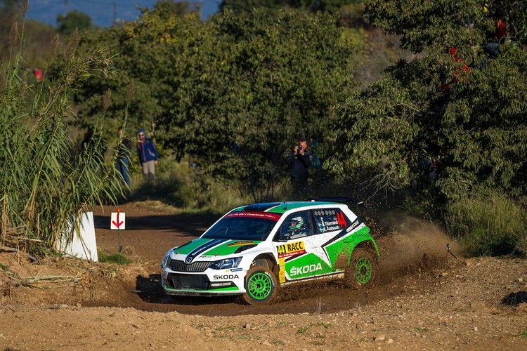 Ožjē avarē, Mikelsens izcīna pirmo uzvaru WRC karjerā