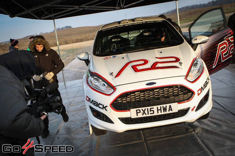 Baltijas rallija braucēji iemēģina jauno 'Ford Fiesta R2T'