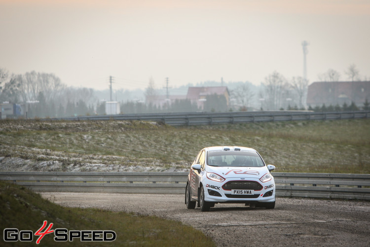 Baltijas rallija braucēji iemēģina jauno 'Ford Fiesta R2T'