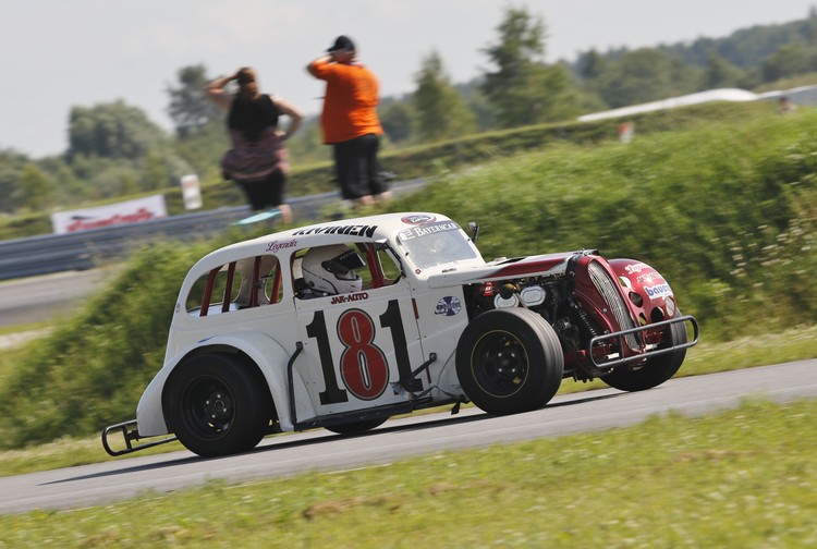 NEZ Legend Car čempionāta 1. posms Pērnavā