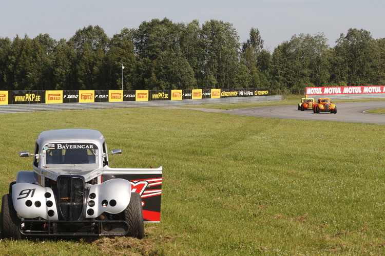 NEZ Legend Car čempionāta 1. posms Pērnavā