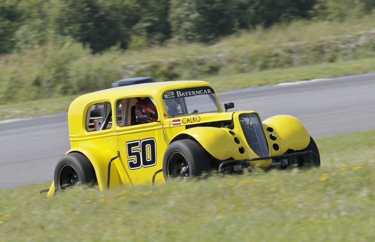 NEZ Legend Car čempionāta 1. posms Pērnavā