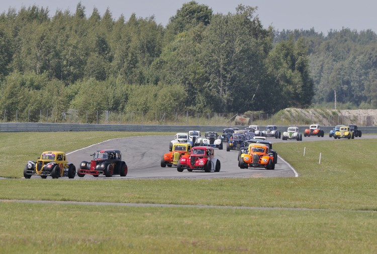 NEZ Legend Car čempionāta 1. posms Pērnavā