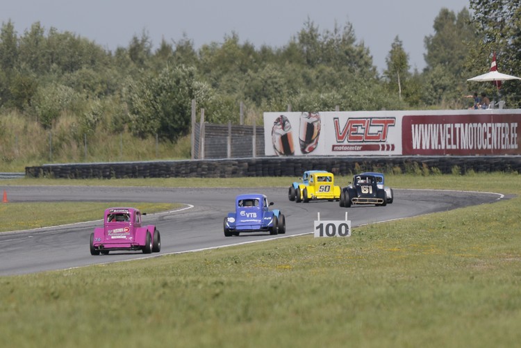 NEZ Legend Car čempionāta 1. posms Pērnavā