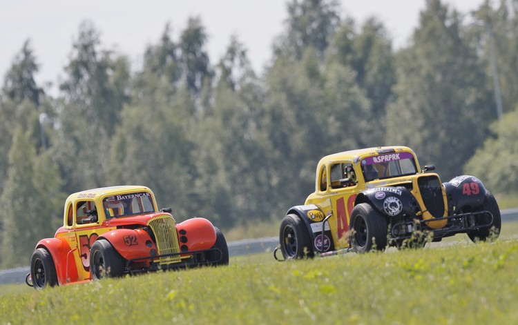 NEZ Legend Car čempionāta 1. posms Pērnavā