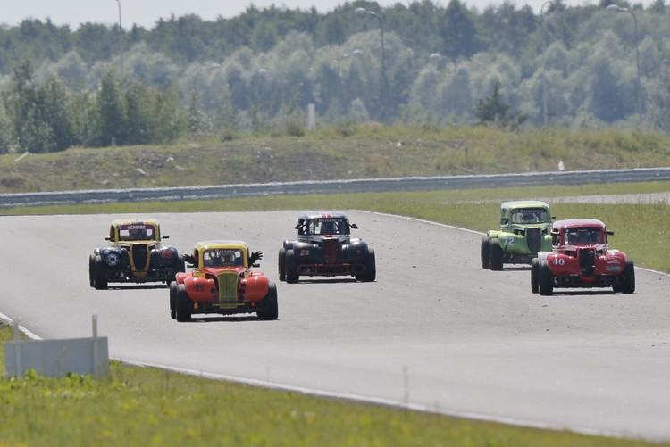 NEZ Legend Car čempionāta 1. posms Pērnavā