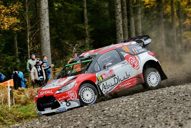 Velsas WRC dubļu rallijs