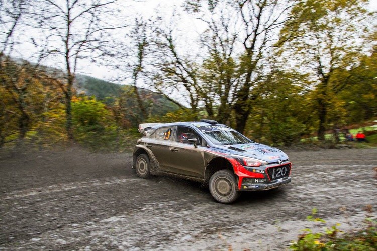 Velsas WRC dubļu rallijs