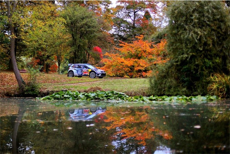 Velsas WRC dubļu rallijs