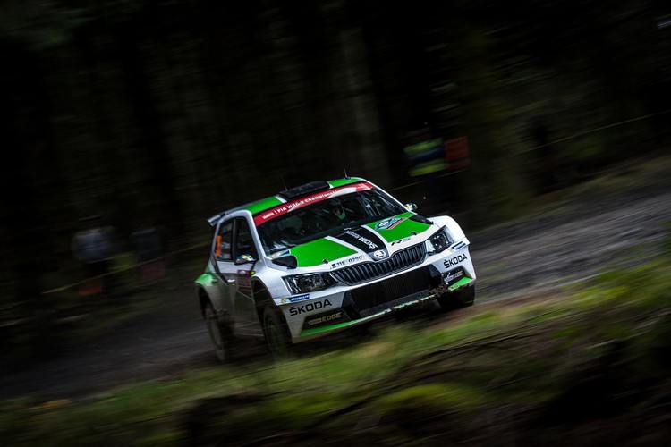 Velsas WRC dubļu rallijs
