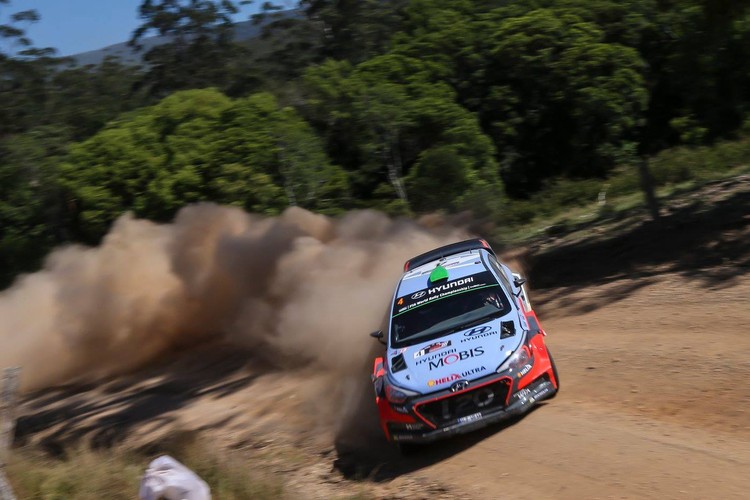 Putekļiem bagātais Austrālijas WRC rallijs