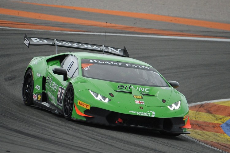 Šlēgelmilhs veiksmīgi noslēdz 'Lamborghini' sezonu
