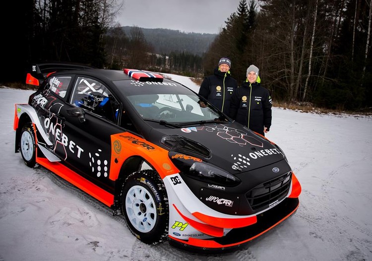 Prokopa un Ostberga komanda testē jauno 'Ford Fiesta WRC'