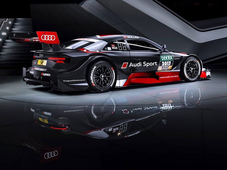 Nitiša komandas biedra Ekstroma 500 Zs jaudīgais 'Audi RS 5 DTM'