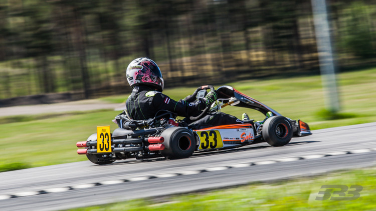 Ziemeļeiropas lielākās sporta kartingu sacensības 333 trasē