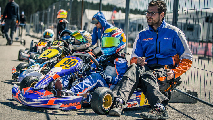 Ziemeļeiropas lielākās sporta kartingu sacensības 333 trasē