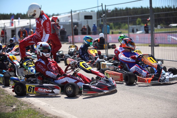 Ziemeļeiropas lielākās sporta kartingu sacensības 333 trasē