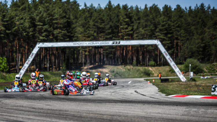 Ziemeļeiropas lielākās sporta kartingu sacensības 333 trasē