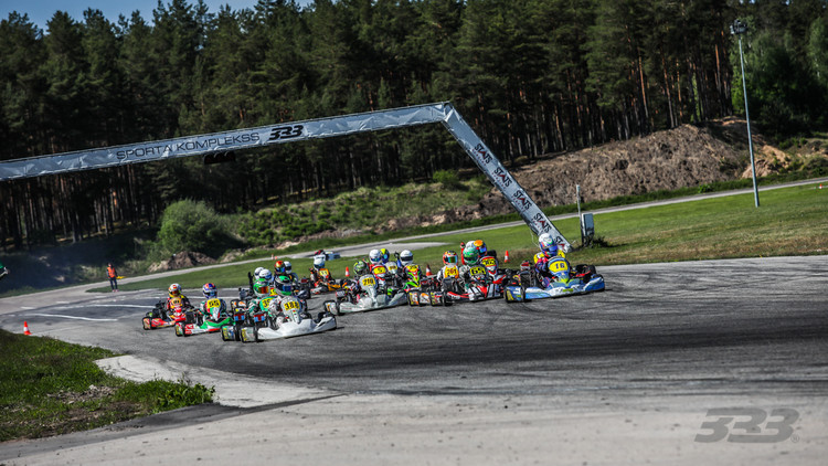 Ziemeļeiropas lielākās sporta kartingu sacensības 333 trasē