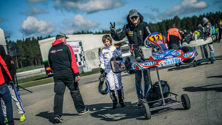 Ziemeļeiropas lielākās sporta kartingu sacensības 333 trasē