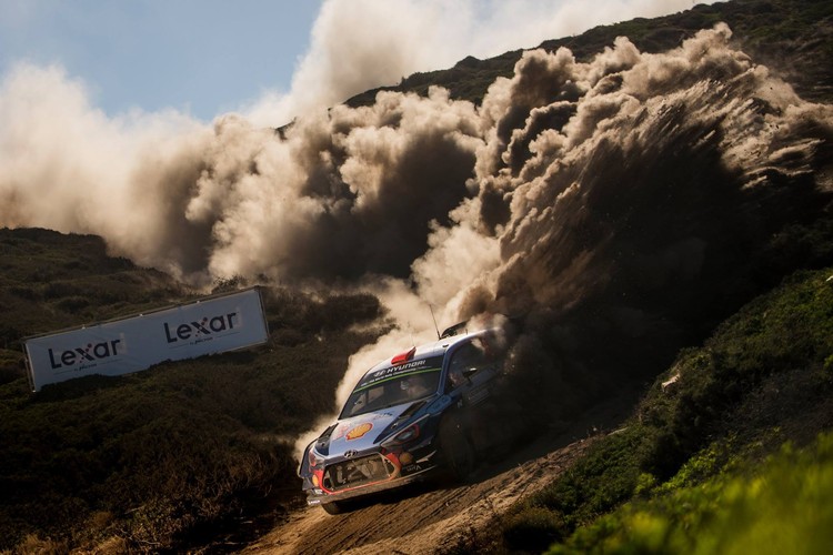FOTO: Putekļainais un smilšainais Sardīnijas WRC rallijs