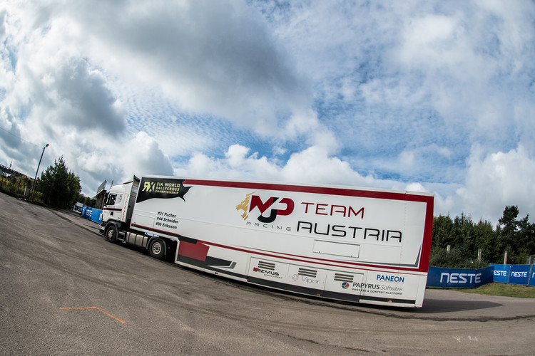 Komandas ierodas uz 'Neste World RX of Latvia'