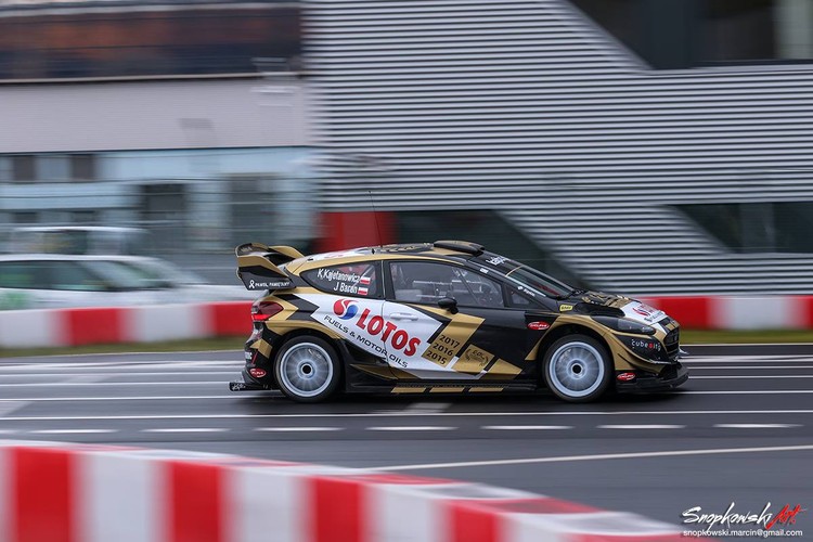 ERČ čempions iemēģina jauno 'Ford Fiesta WRC'