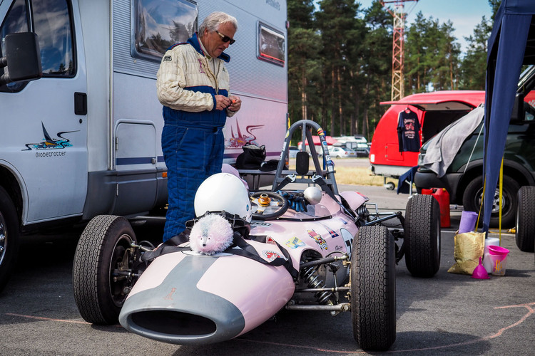 Formula Junior vēsturiskās formula automašīnas Biķernieku trasē 