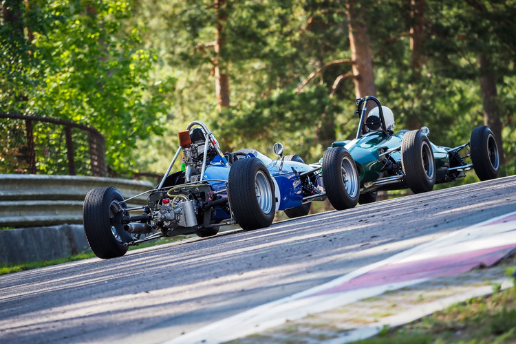 Formula Junior vēsturiskās formula automašīnas Biķernieku trasē 