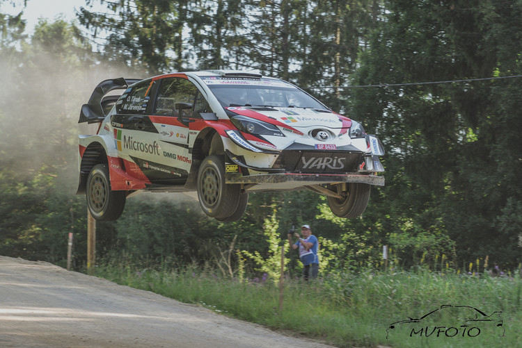 Tramplīniem bagātā Rally Estonia 1. diena