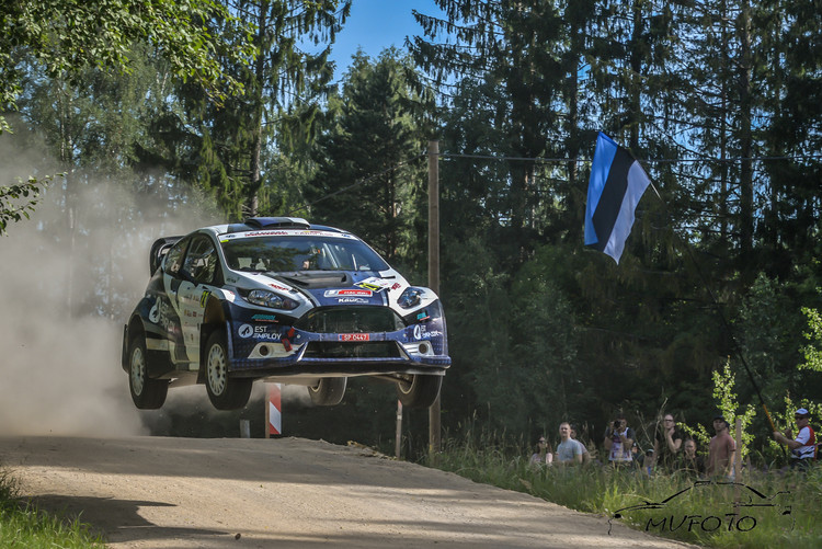 Tramplīniem bagātā Rally Estonia 1. diena