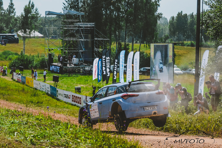 Tramplīniem bagātā Rally Estonia 1. diena