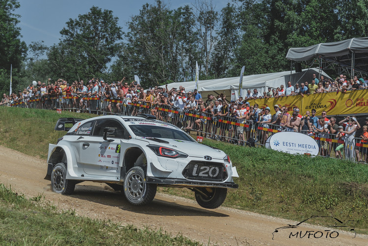 Tramplīniem bagātā Rally Estonia 1. diena