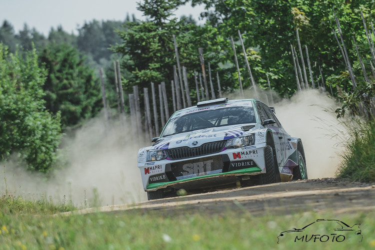 Tramplīniem bagātā Rally Estonia 1. diena