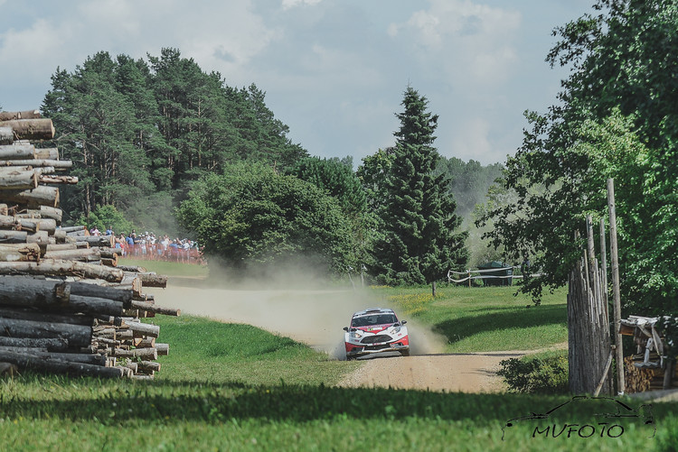 Tramplīniem bagātā Rally Estonia 1. diena