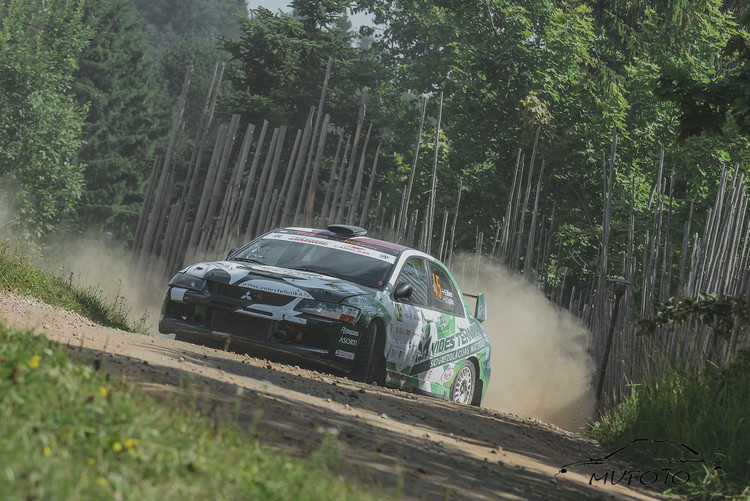 Tramplīniem bagātā Rally Estonia 1. diena