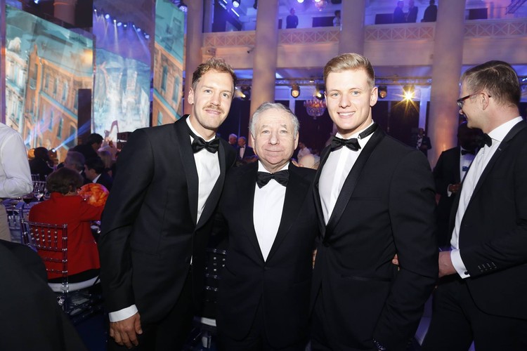 'FIA Gala' balvu pasniegšanas ceremonija
