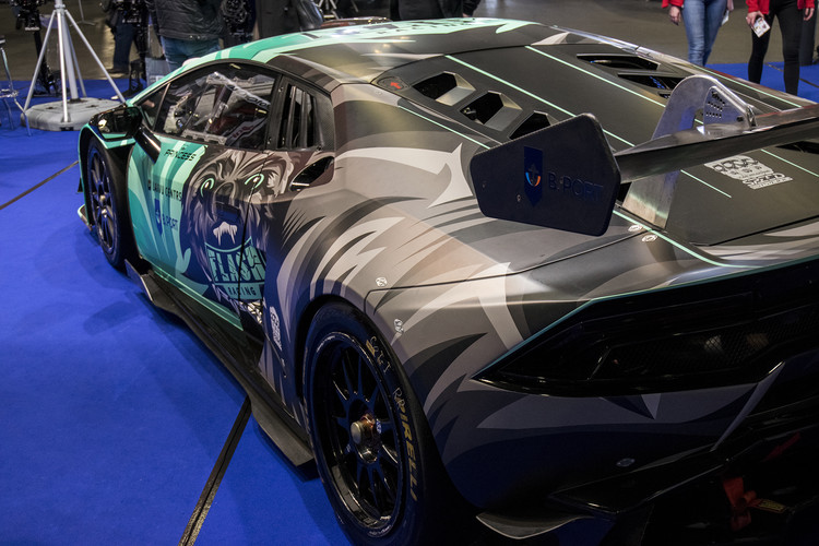 Flash Racing prezentē jauno Lamborghini Huracan 