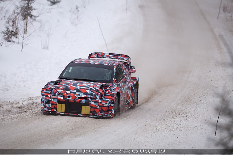 'Toyota' testē 2021.gada 'GR Yaris WRC'