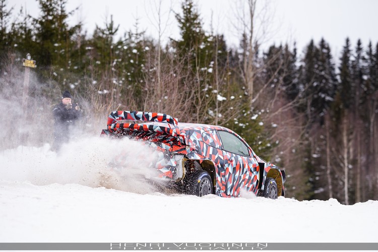 'Toyota' testē 2021.gada 'GR Yaris WRC'