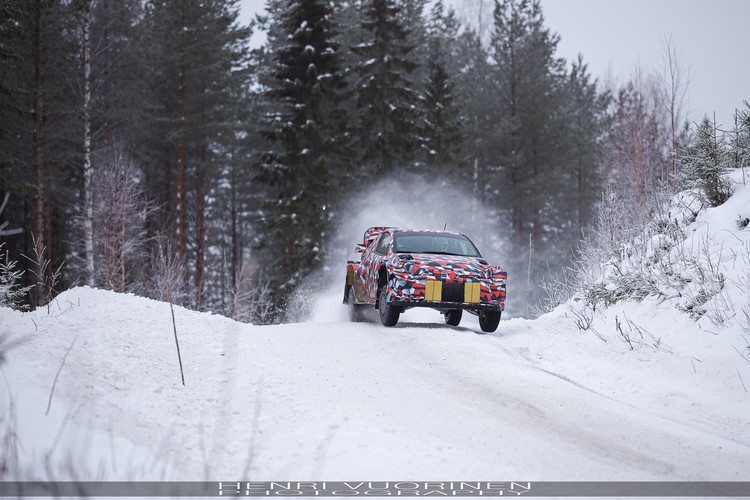 'Toyota' testē 2021.gada 'GR Yaris WRC'