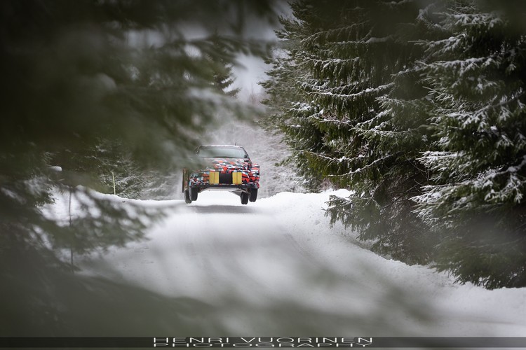 'Toyota' testē 2021.gada 'GR Yaris WRC'