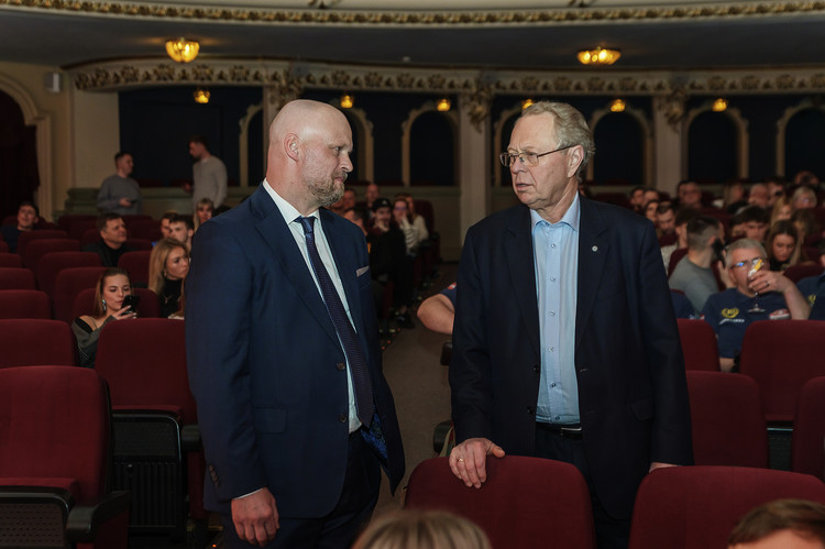 Mārtiņa Seska dokumentālās filmas 'Ātruma skartie' pirmizrāde