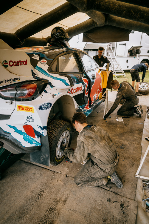 Sesks/Francis testē 'Ford Puma Rally1'